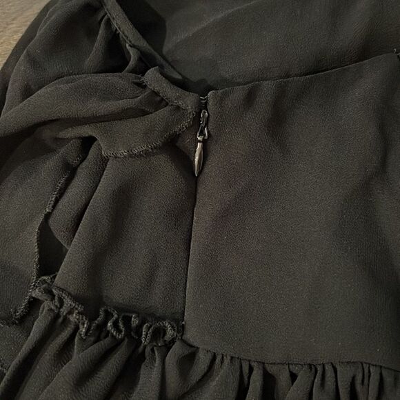 Express black ruffle tier top - Picture 3 of 4